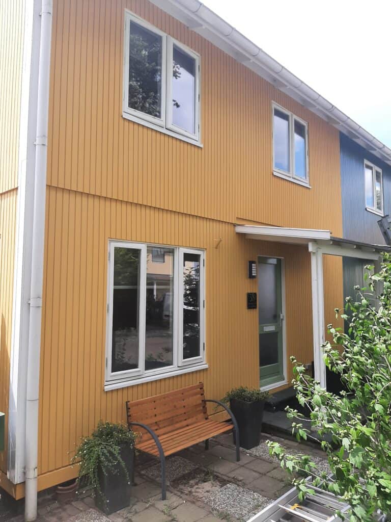 peindre la maison jaune suédois